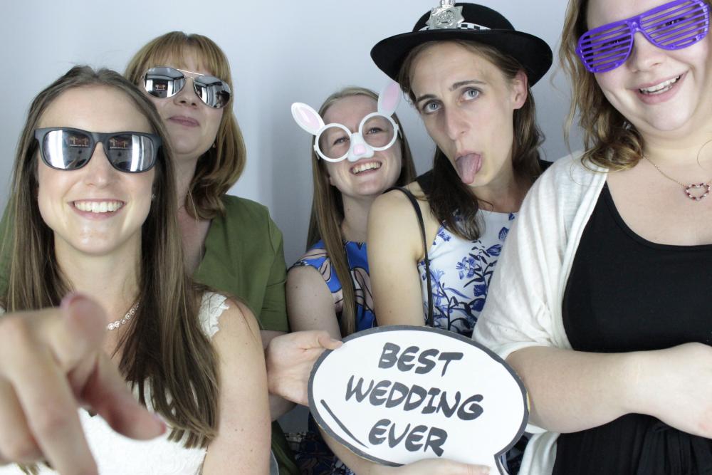 Laura & Matt's Wedding | View more photos from the event at gallery.myphotoboothexperience.co.uk/u/MyPhotoBoothExperienceLtd/Laura-Matts-Wedding